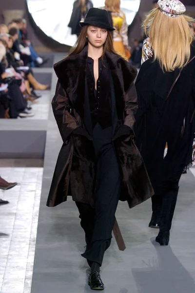 Look 39